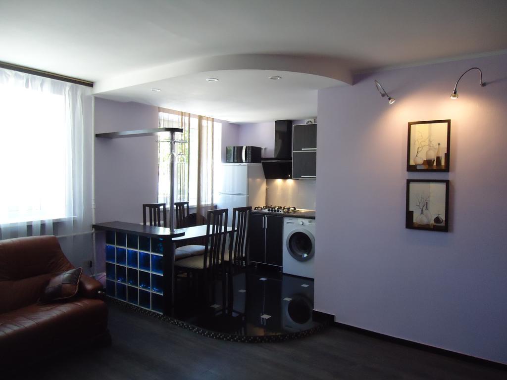 Apartment On Sovetskaya 103 バブルイスク エクステリア 写真